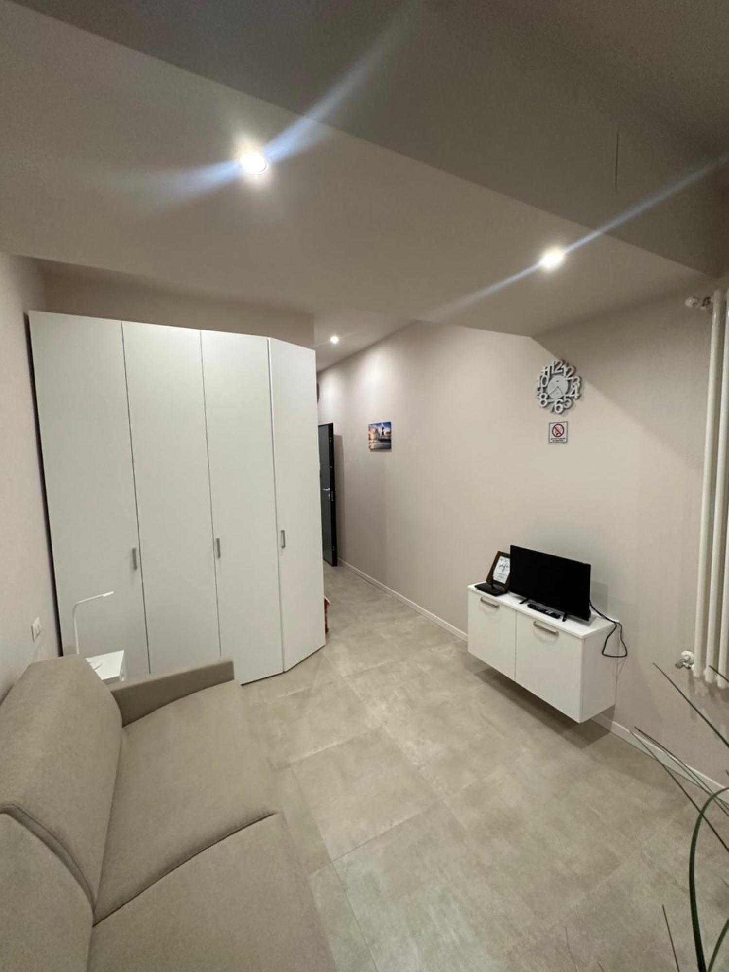 Appartement Monolocale Piazza Gambara M1 à Milan Extérieur photo